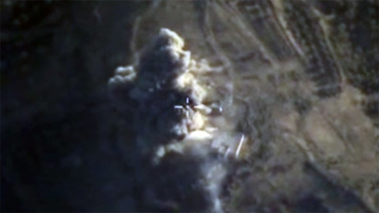 Videos: Así son los ataques precisos de aviones rusos que dan escalofríos al EI
