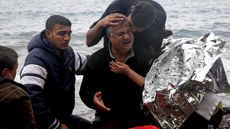 Tragedia sin fin: publican fotos desgarradoras de una iraquí ahogada en el Egeo