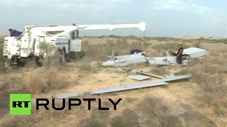 Imágenes en el desierto de Irak de un dron estrellado... ¿de EE.UU.?