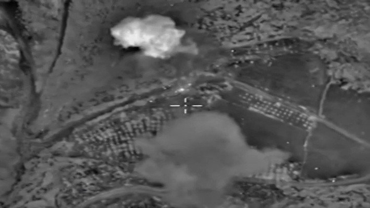 Nuevos videos: Los bombardeos rusos reconfiguran el campo de batalla en Siria