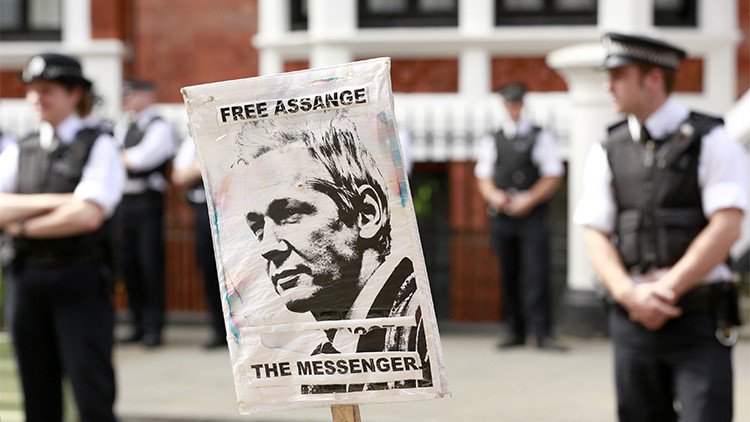 WikiLeaks: Reino Unido impidió que interrogaran a Julian Assange en Londres