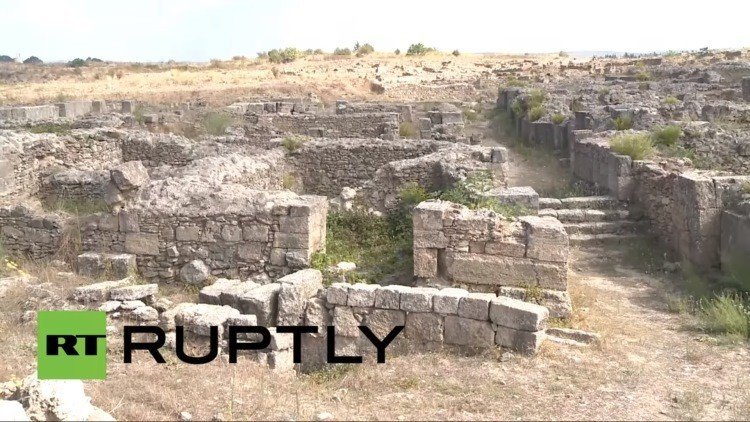 Video: La impresionante ciudad antigua de Ugarit en Siria liberada del Estado Islámico