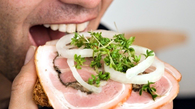 Nuevas formas de consumo: ¿сómo debemos comer la carne después de la alerta de la OMS?