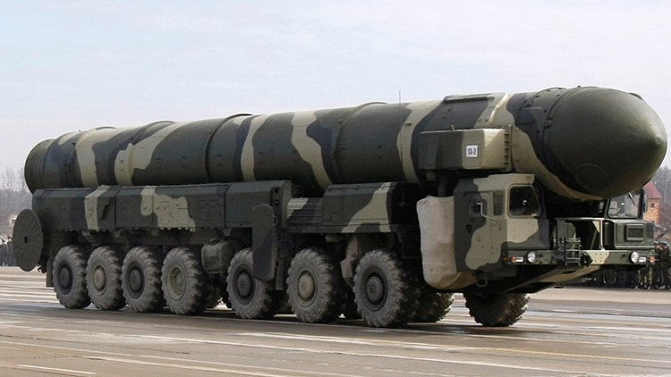 Rusia lanza un misil Tópol en una prueba del sistema de control