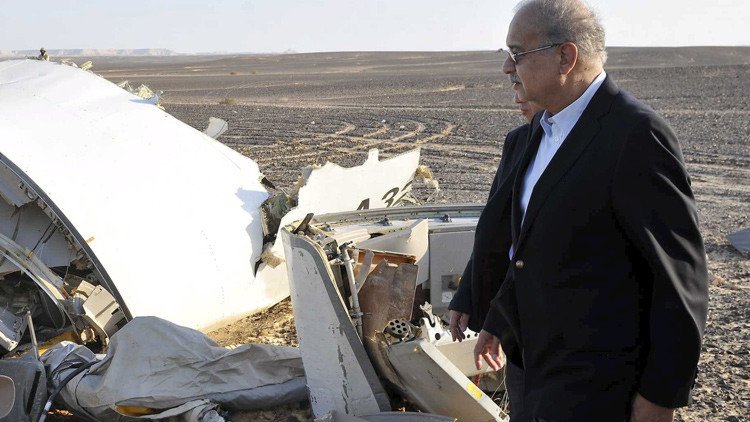 Publican las primeras fotos desde el lugar del siniestro del avión ruso en Egipto