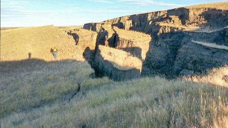 Una gigantesca grieta aparece en las montañas de EE.UU. (Fotos)