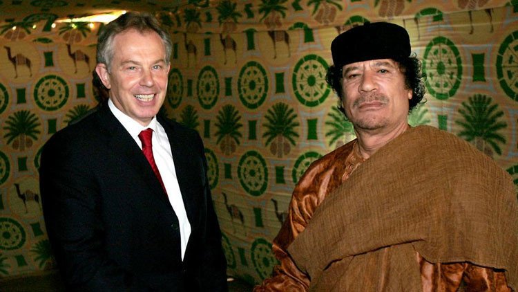 Correos publicados desvelan los intentos de Tony Blair de salvar a Gaddafi