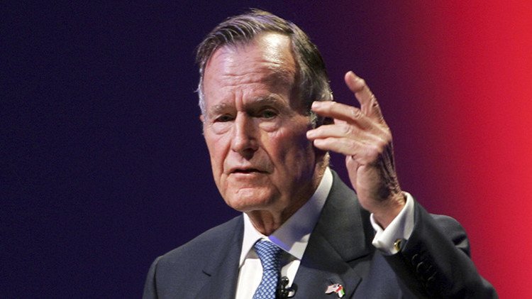 George H.W. Bush: "El 'duro' Cheney y el 'arrogante' Rumsfeld dañaron a EE.UU."