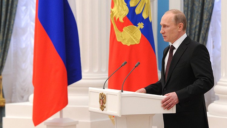 Putin firma el decreto que prohíbe los vuelos desde Rusia a Egipto