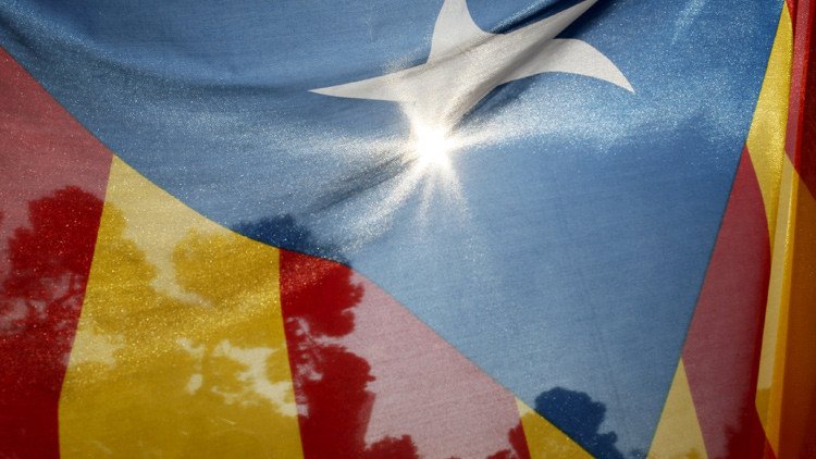 Debate en RT en la histórica jornada que inicia el proceso independentista en Cataluña