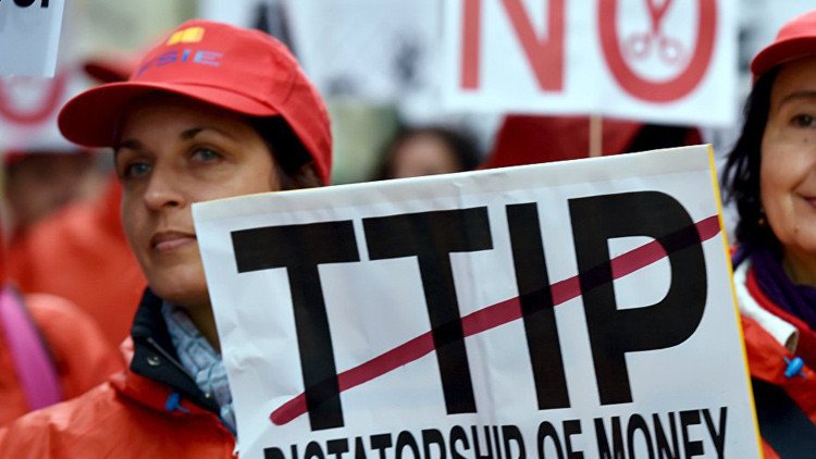"El TPP y el TTIP pueden generar una revolución violenta en todo Occidente"