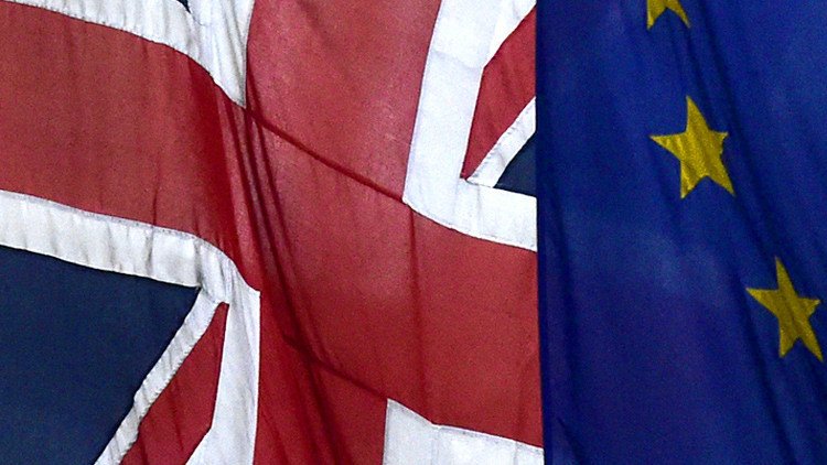 Reino Unido: Cameron asegura que a veces "menos Europa es mejor"
