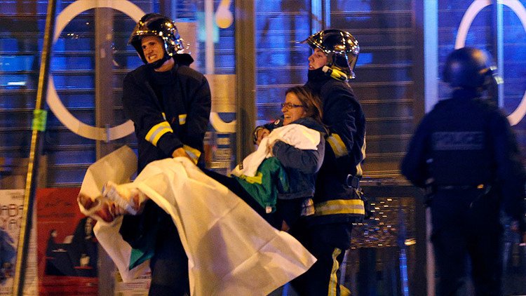 Imágenes espeluznantes de la larga noche de terror en París