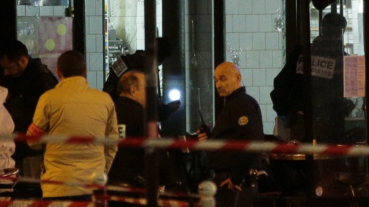 Fuertes imágenes: Publican video de las víctimas en el bar de París atacado