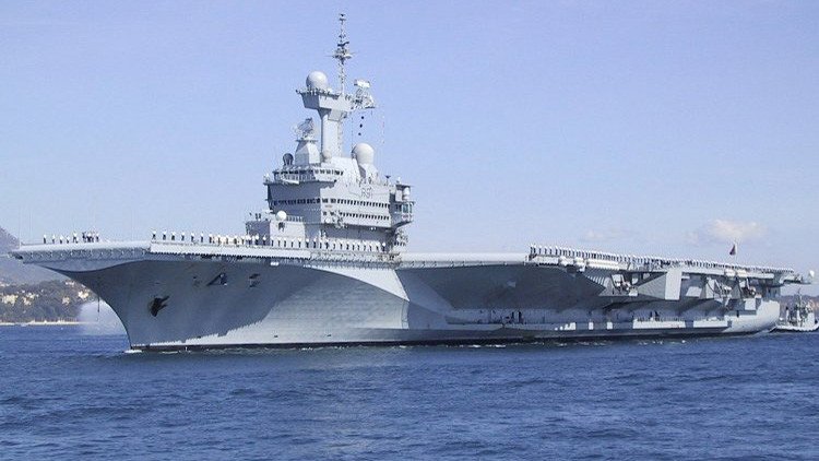 No habrá clemencia: Francia envía un portaaviones nuclear a luchar contra el EI en Siria e Irak