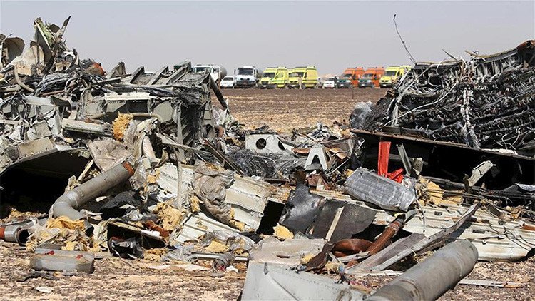 Rusia: A bordo del avión A321 explotó una bomba de potencia equivalente a un kilo de TNT