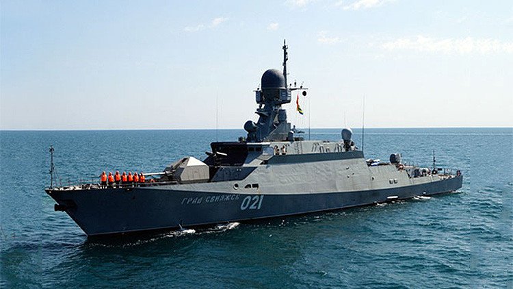 Corbetas rusas dotadas de misiles de crucero 'estrenados' en Siria llegan al mar Negro 