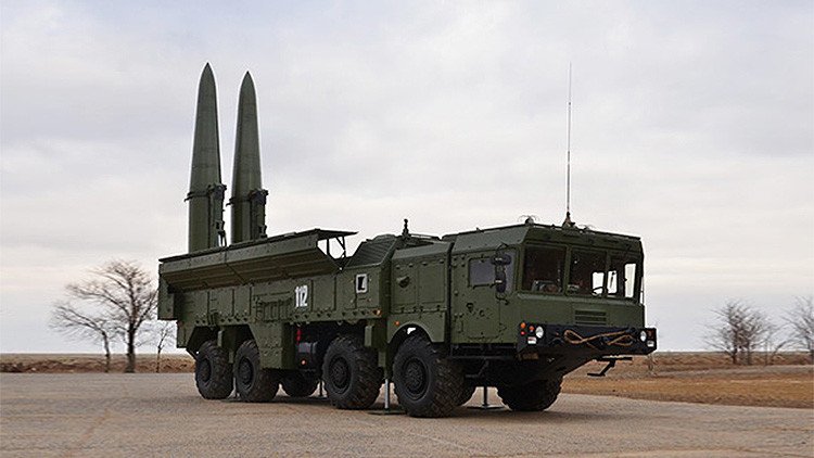 Rusia lanza por primera vez de noche sus misiles tierra-tierra Iskander-M 
