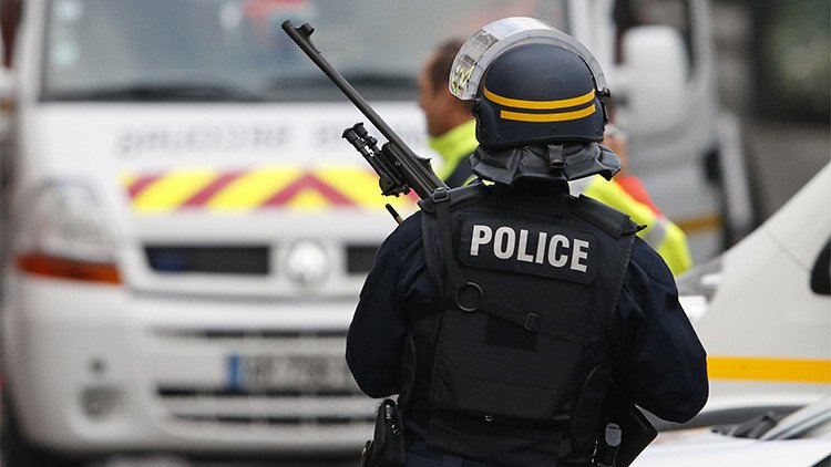 España, bajo alerta policial por el terrorista que diseñó los chalecos explosivos usados en París