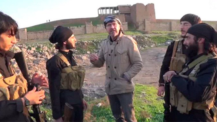 El primer periodista que convivió con el Estado Islámico revela cómo combatir a los terroristas