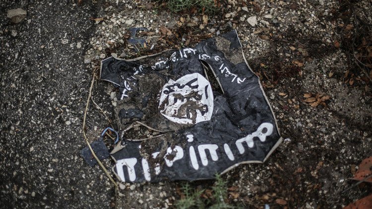 'Se acerca el final': Tras los ataques rusos, ¿le quedan al Estado Islámico solamente 34 posiciones?