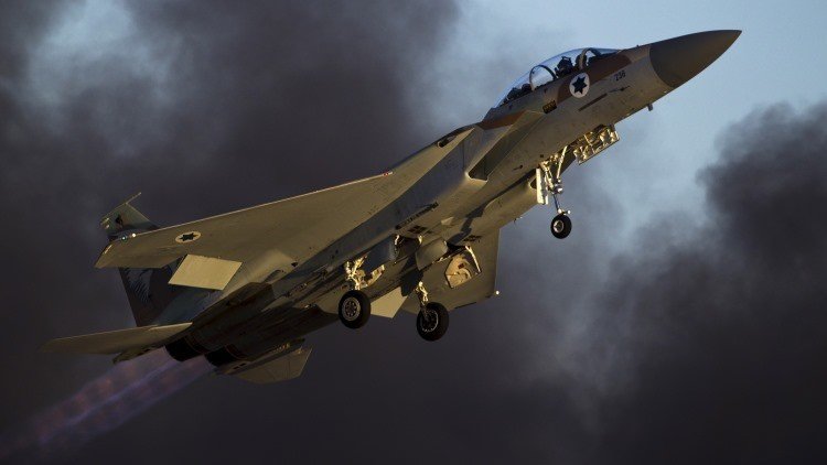 Tel Aviv echa más leña al fuego: aviones de combate israelíes atacan Gaza