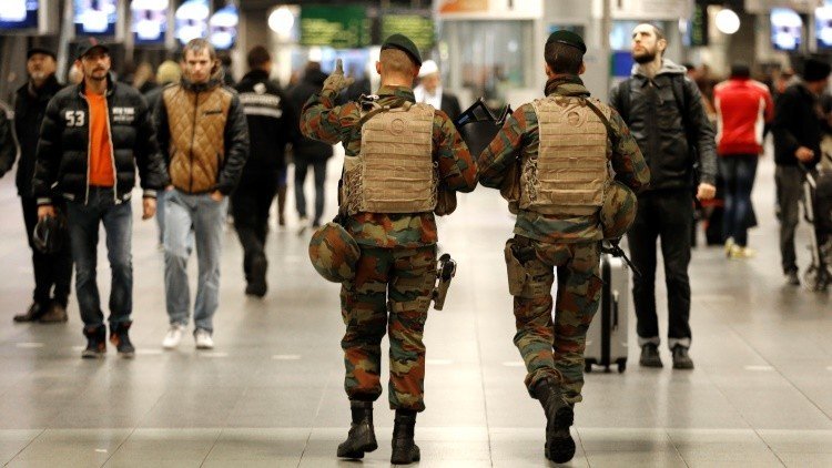 "El Estado Islámico se transforma en una organización paramilitar dentro de Europa"