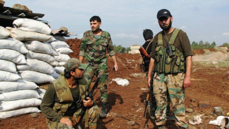 General sirio: "Turquía intensifica el envío de armas al EI a cambio de petróleo y antigüedades"