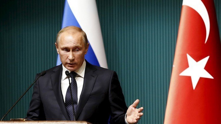 Analista estadounidense: "Menos mal que Putin respondió a Turquía con sanciones y no con las armas"
