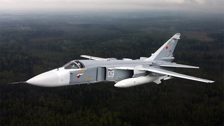 Putin: "El Su-24 pudo ser derribado para proteger los suministros de petróleo del EI"