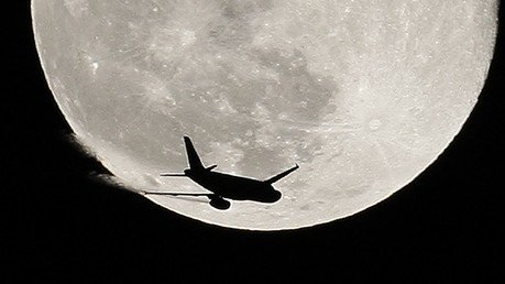 Aviones británicos 'de rescate' que se dirigían a Egipto cambian de rumbo repentinamente en Grecia