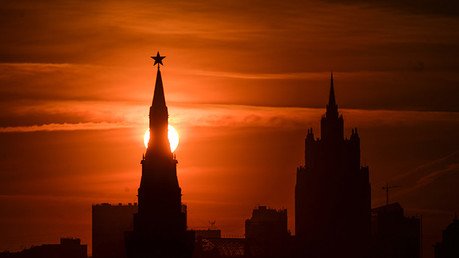 "¿Será que EE.UU. se está quedando aislado de los asuntos internacionales y no Rusia"?
