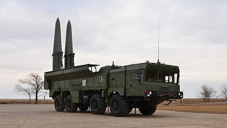 Rusia lanza por primera vez de noche sus misiles tierra-tierra Iskander-M