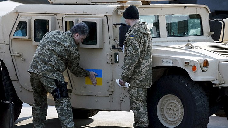 A caballo regalado... : EE.UU. envió a Ucrania ayuda militar que es "poco más que chatarra"