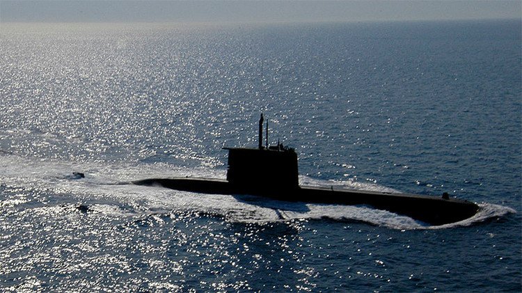Un buque de la Armada de Rusia se topa con un submarino turco