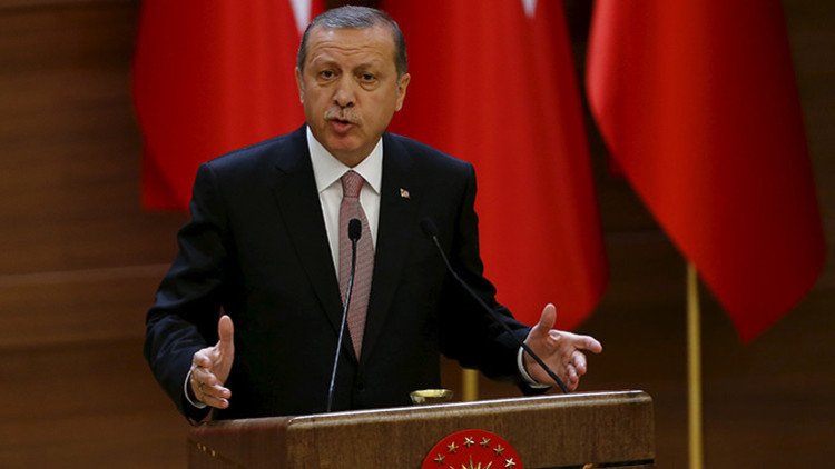 "La gente de Erdogan no reconocerán nada aunque sus caras estén manchadas de crudo robado"