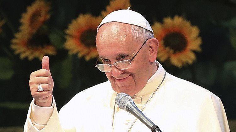 Fotos: El papa Francisco en modo 'rapero' es furor en las redes sociales