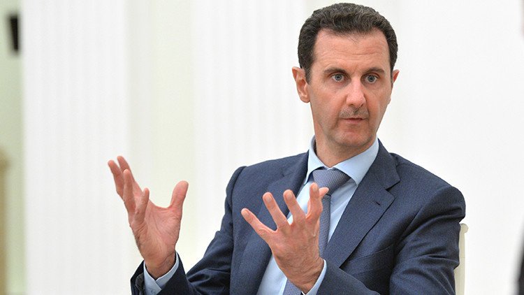 Al Assad: La campaña británica es un "fracaso" y las palabras de Cameron, "una serie humorística"