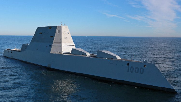 El mayor destructor de la Marina de EE.UU. zarpa para su primera prueba