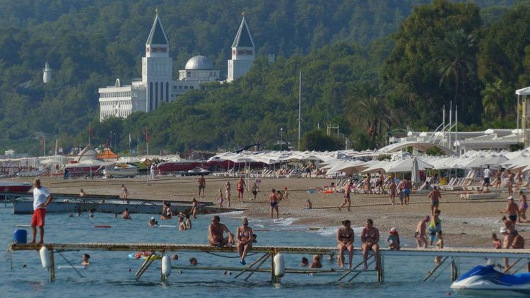 La CIA advierte de posibles ataques del Estado Islámico a turistas rusos en Turquía