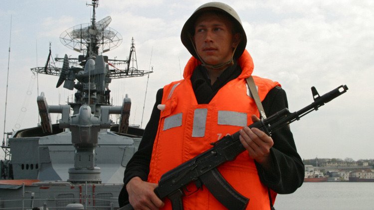Gobernador de Sebastopol sobre el incidente en el Egeo: "La OTAN habría destruido el barco turco"