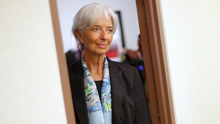 Francia: La jefa del FMI será juzgada por malversación de fondos