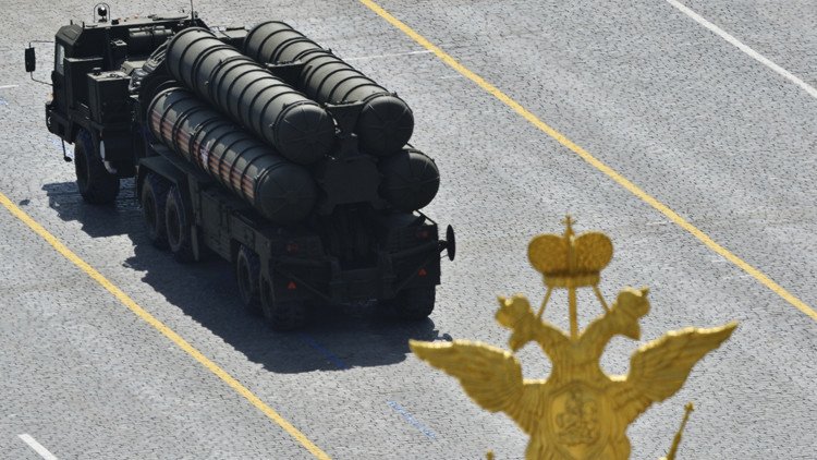Sistemas de misiles antiaéreos S-300 y S-400 rusos,  "bestias" que se propagan y atemorizan a EE.UU.