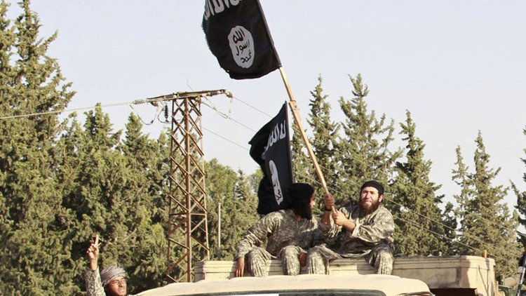 "Si alguien no les gusta, lo decapitan": ¿de qué huyen los miembros del Estado Islámico?