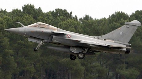Turquía permite que Francia utilice su espacio aéreo para atacar el EI