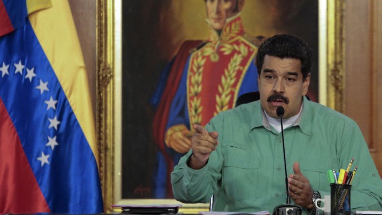 Maduro anuncia un plan de emergencia para reformular la economía en Venezuela