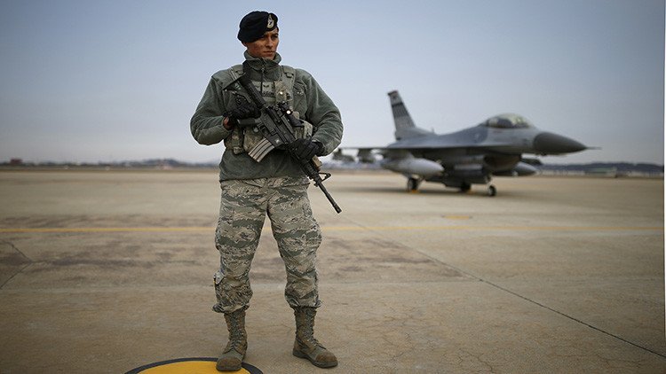 Las tropas estadounidenses en Corea del Sur, en disposición de combate ante la amenaza de Pionyang