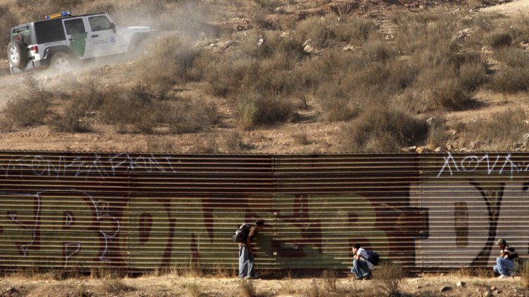 México: Numerosos inmigrantes son maltratados y detenidos de camino a EE.UU.