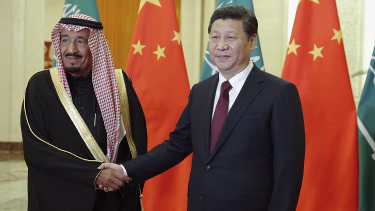 "Estrategia de máxima precaución": ¿Cómo se adentra China en Oriente Medio?