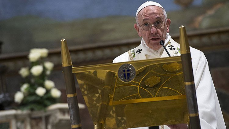 ¿Qué nos mata y envenena?: El papa Francisco lo enseña en su sermón